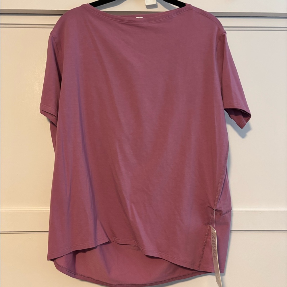 Lululemon Back in Action top